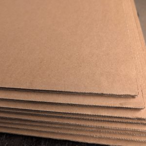 BC kraft gofruotas kartonas 7mm 600gsm